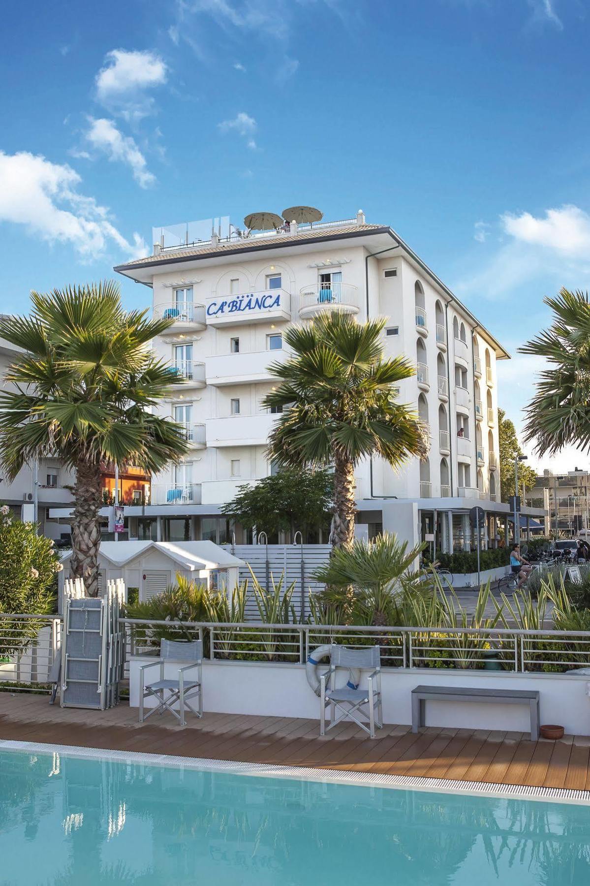 Hotel Ca' Bianca Riccione Exterior photo